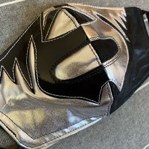 “Mil Máscaras” Mask